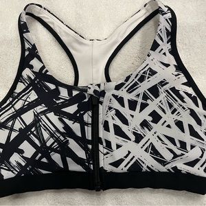 Lorna Jane women’s sports bra